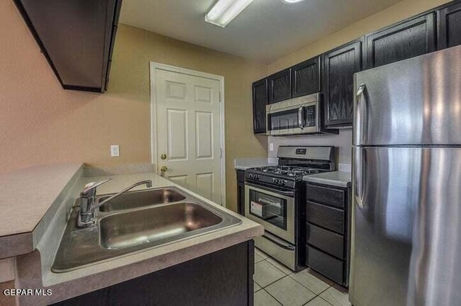 Photo - 6243 Oryx Cir