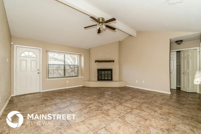 Photo - 907 Cresthaven Dr