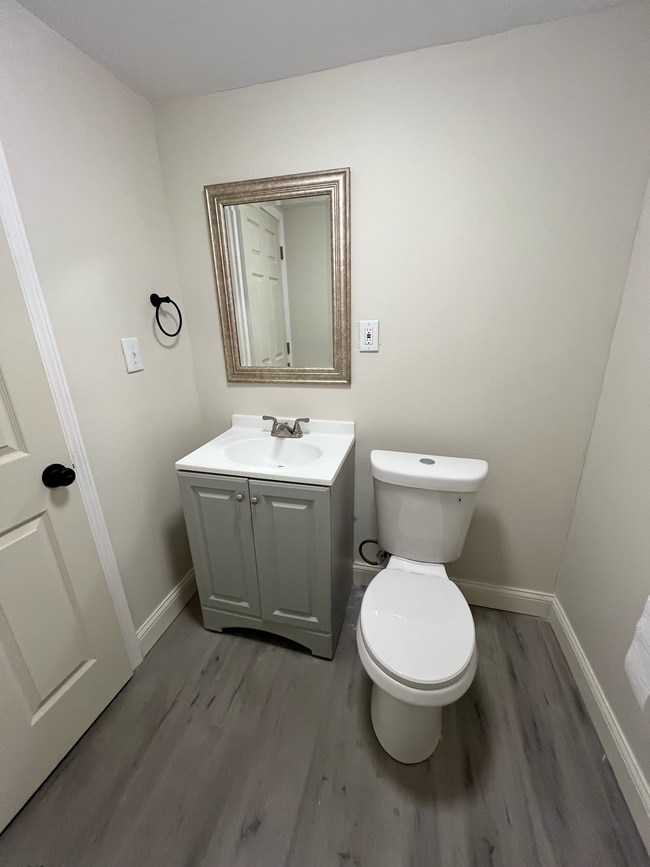 Photo - 4086 Montgomery St