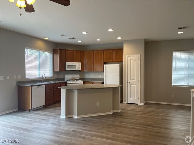 Building Photo - 9791 Pan Falls St Rental