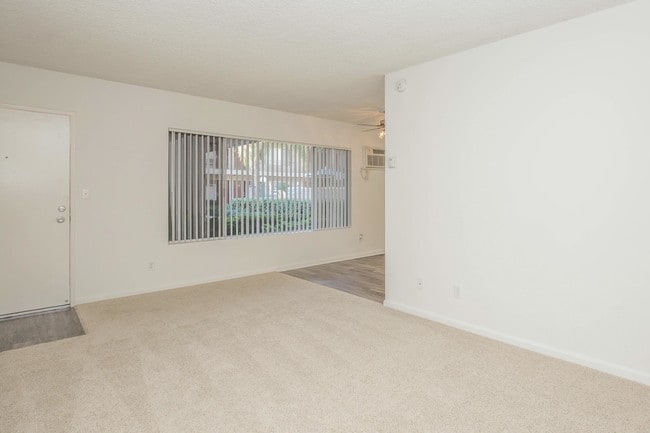 Photo - Casa Madrid Apartment Homes