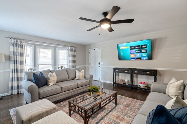 Photo - 17 Rock Crest Cir SE Unidad SI ID1234819P