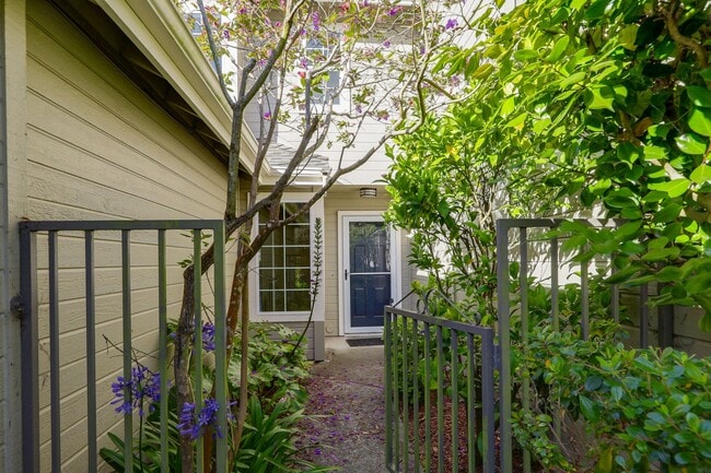 Photo - 3BR/3BA Pet-Friendly Village In The Park Townhome with Pool & 2-Car Garage | YouTube Tour