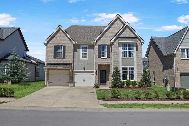 Photo - 917 Plowson Rd