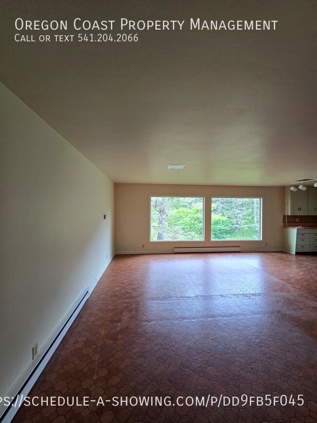 Photo - 42920 U.S. 101 S