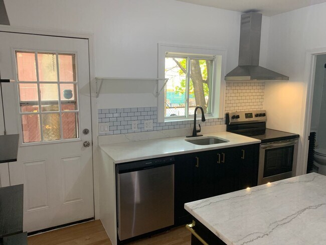 Photo - 1 Farnham St Unit 1