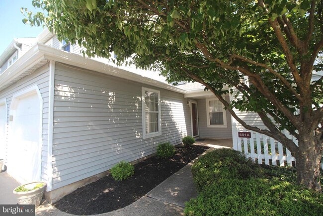 Photo - 681 Rose Hollow Dr