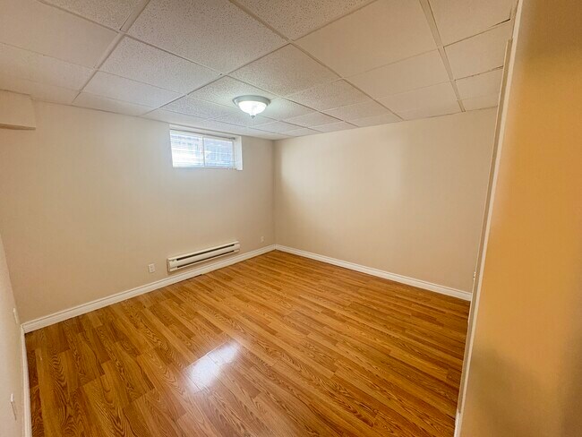 Photo - Spacious Two Bedroom Apartment in Stoney Creek Unité 4
