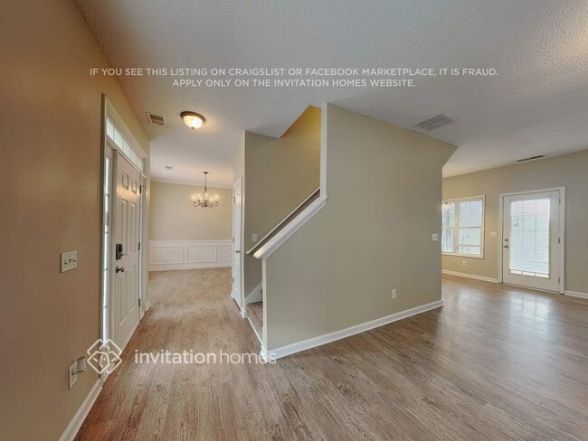 Photo - 117 Omega Ct