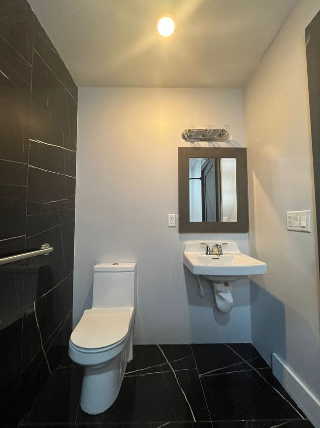 Photo - 63 Vroom St Unit 1R