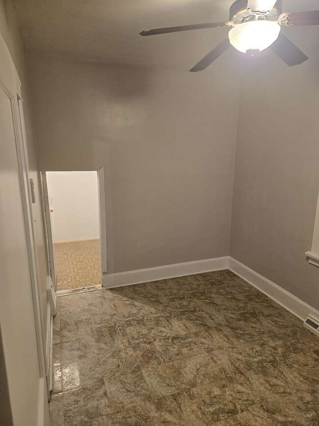 Photo - 8445 S Marquette Ave