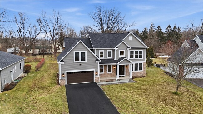 8 Nightfrost Ln
