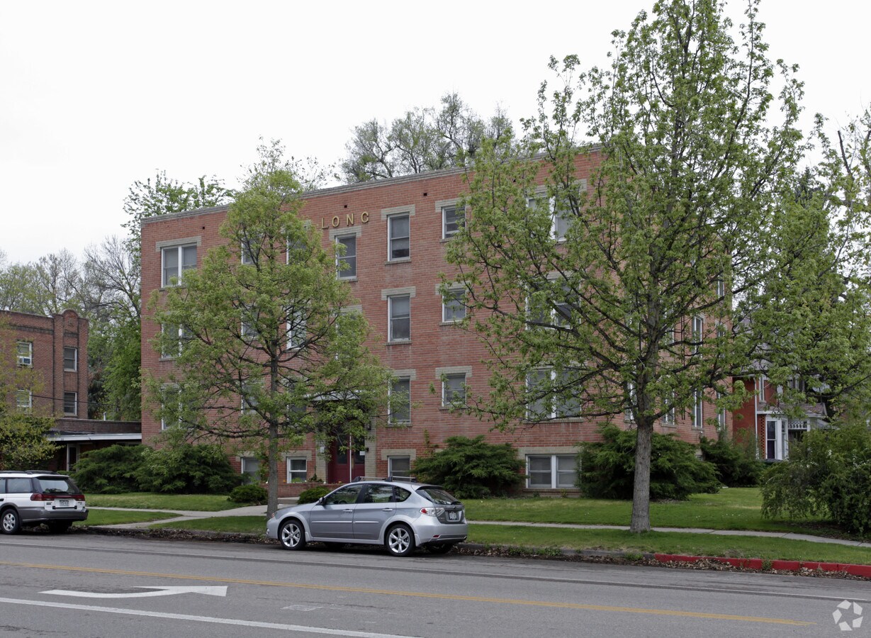 Photo - 220 E Laurel St