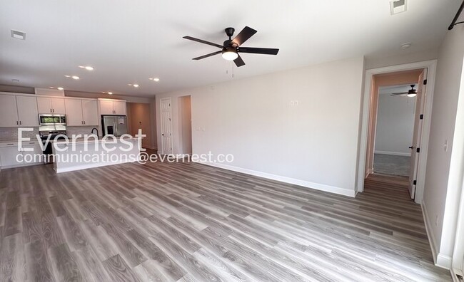 Photo - 108 Jude Ln