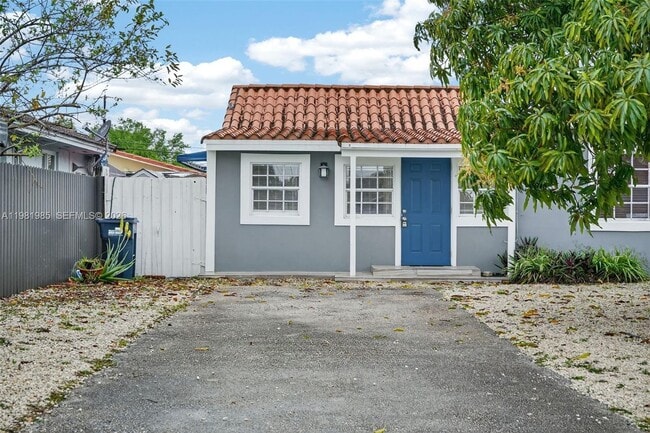 Photo - 6761 SW 13th Terrace Unidad 1