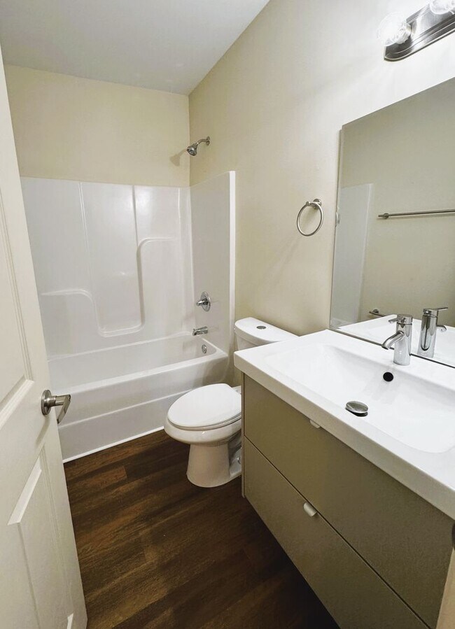 Photo - STRAIGHTfpg3251 Unidad G136