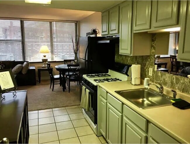 Photo - 450 West 7th Street Unit 401