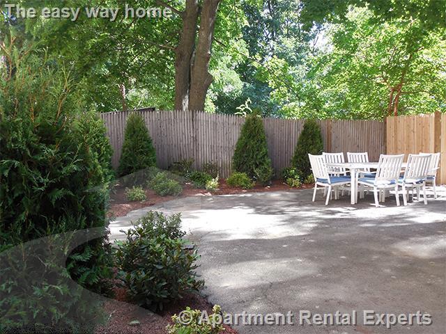 Photo - 10 Smith Ave Unidad #2R