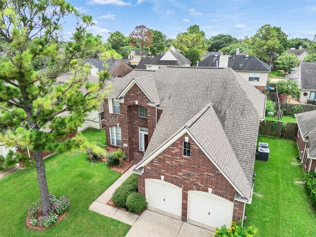13315 Georgetown Dr