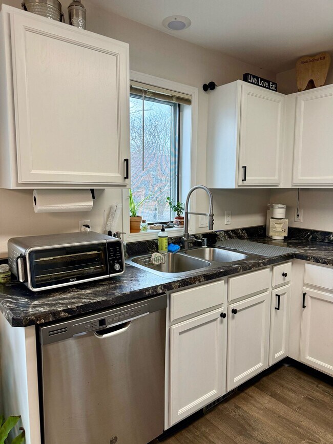 Photo - 710 Mesta Ln Unit 2