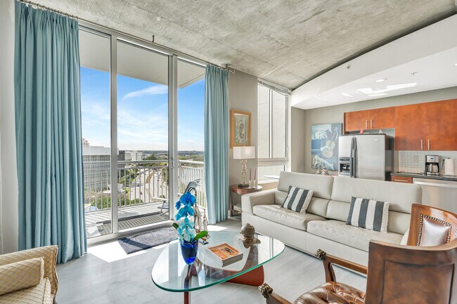 Photo - 300 S Australian Ave Unidad 1114