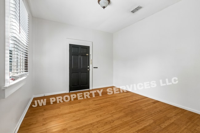 Photo - 1611 Hesiod St Unit Apt 2