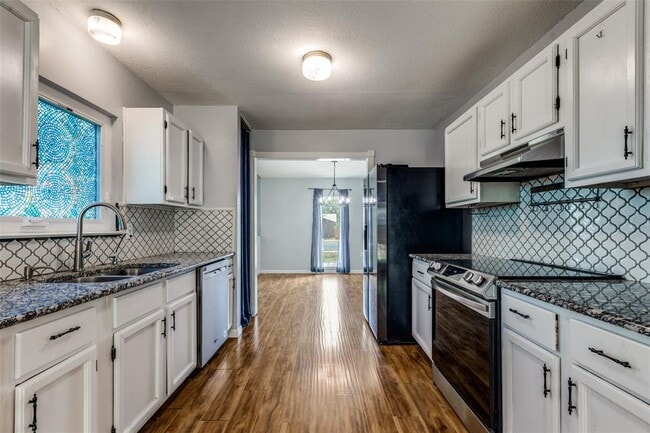Photo - 6719 Timberhill Dr