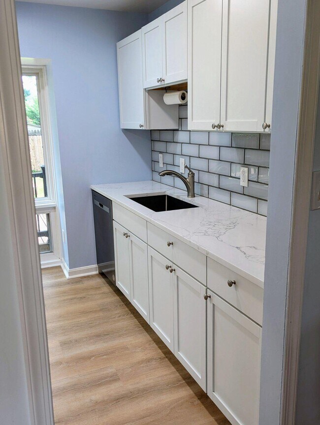 Photo - 4507 Weyburn Dr