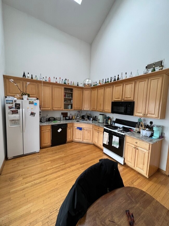 Photo - 4101 N Kenmore Ave Unit 3S