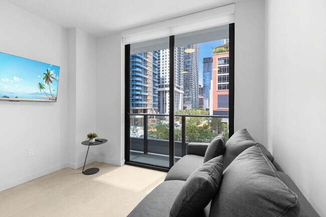 Photo - 501 NE 1st Ave Unit SI ID1496921P