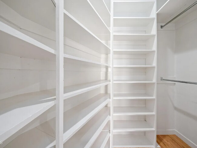 Photo - 2121 James M Wood Blvd Unit Condo for Rent $1800