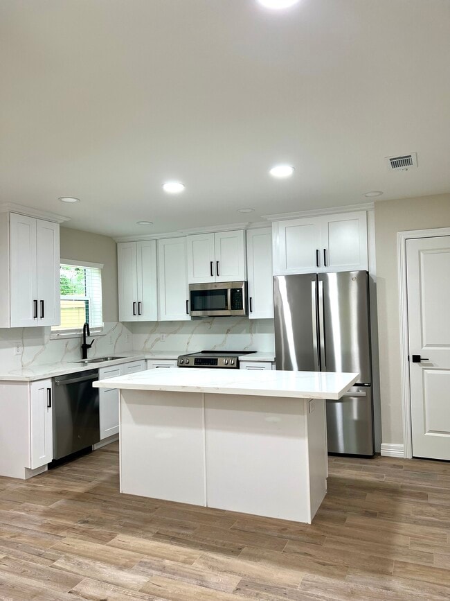 Photo - 545 S 28th St Unit B