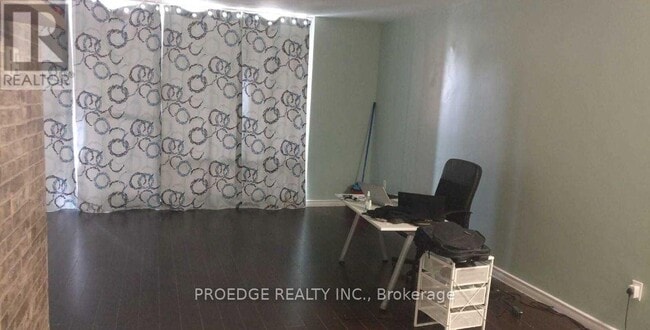 Photo - 5 Massey Square Unit 102