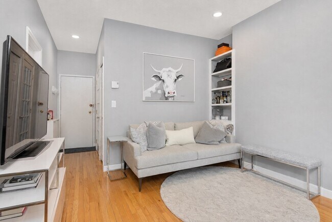 Photo - 21 Follen St Unit 2F