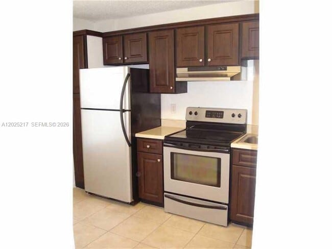 Building Photo - 2240 SW 81st Ave Unit 2240