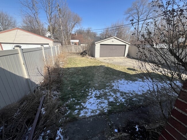 Photo - 9142 Yorkshire Rd