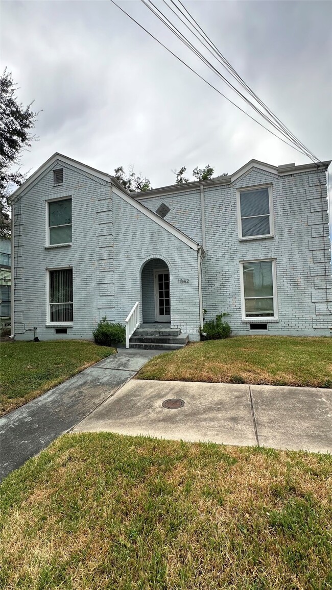 Building Photo - 1854 W Main St Unit 02 Rental