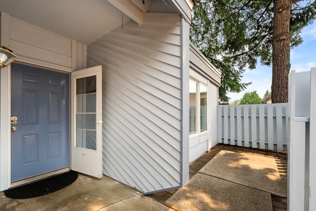 Photo - 4308 NE Sunset Blvd Unit U4