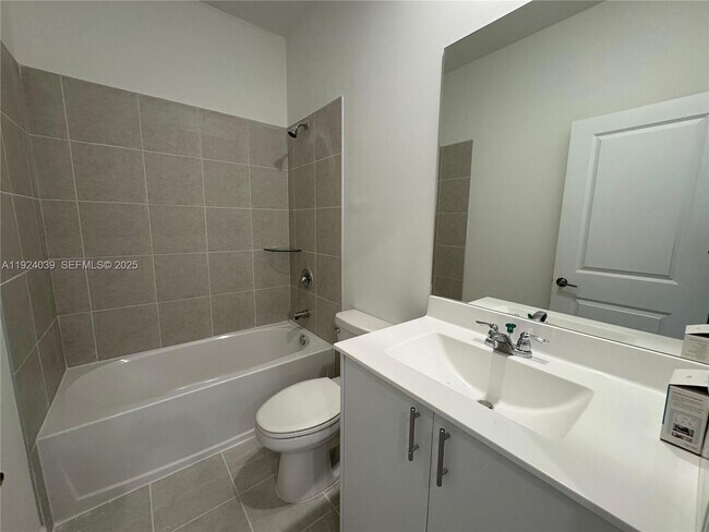 Photo - 2716 SE 26th Ave