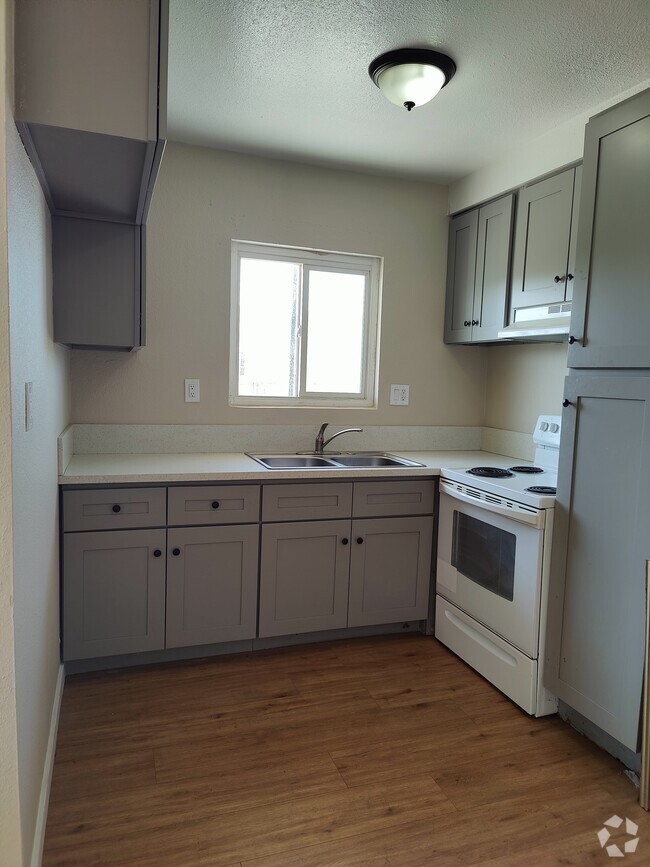 Building Photo - 515 E Avenue Q5 Unit 3 Rental