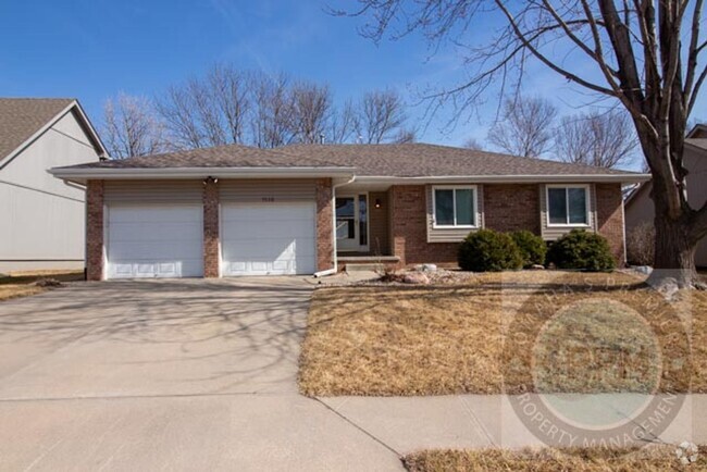 Building Photo - 4 Bed Ranch House in Millard School District