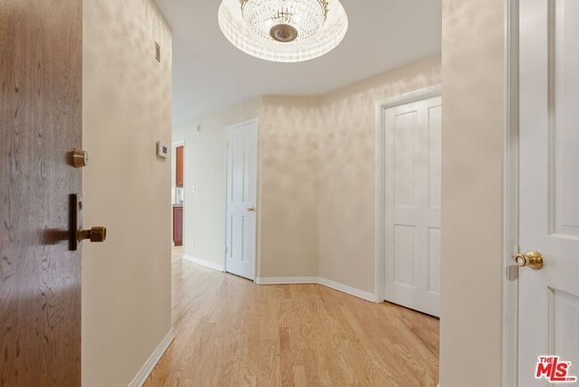 Photo - 1315 S Roxbury Dr Unit 201