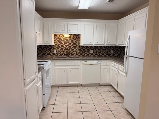 Photo - 1101 Byrdsong Ct