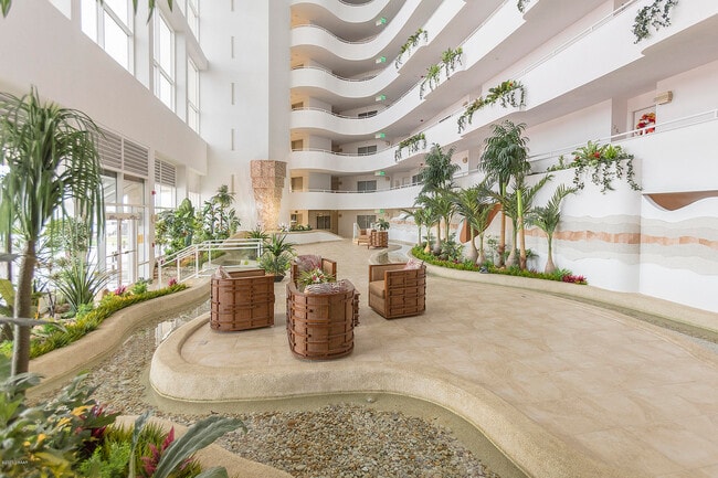 Photo - 2545 S Atlantic Ave Unidad 402