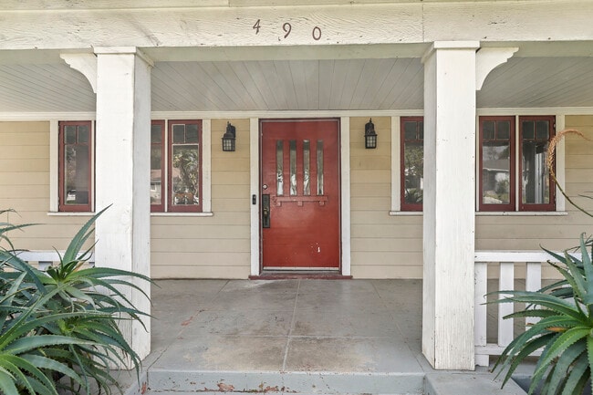 Porch / Front Door - 490 MacDonald St