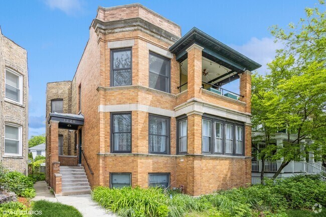 Building Photo - 1228 W Glenlake Ave Unit G Rental