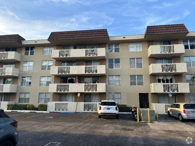 Building Photo - 1800 Sans Souci Blvd Unit 115 Rental