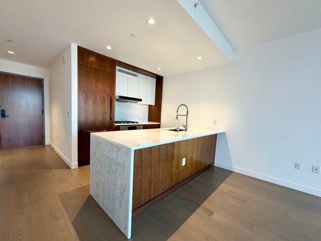 Photo - 75 Park Ln S Unidad 804