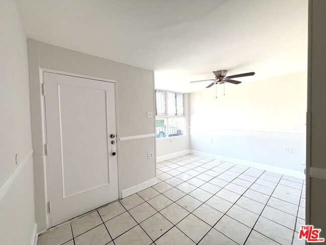 Photo - 3260 East 4th St