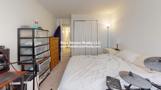 Photo - 175 Beacon St Unidad 406